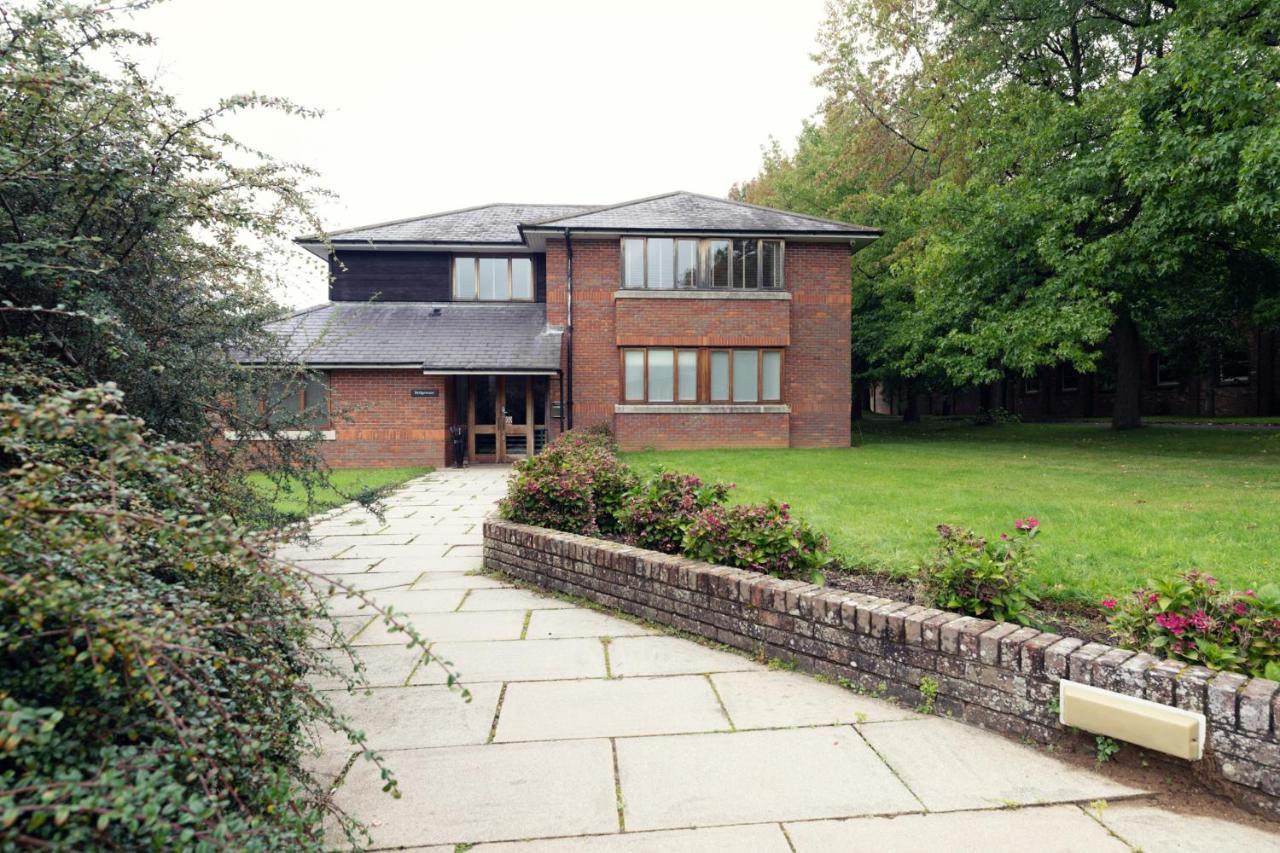 Ashridge House Berkhamsted Exterior photo
